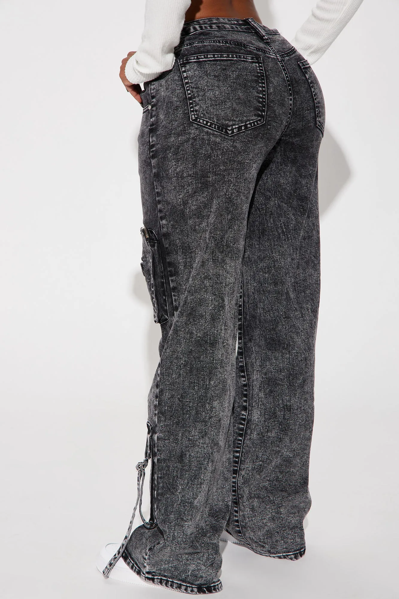 Bag Of Tricks Cargo Jeans - Acid Wash Black