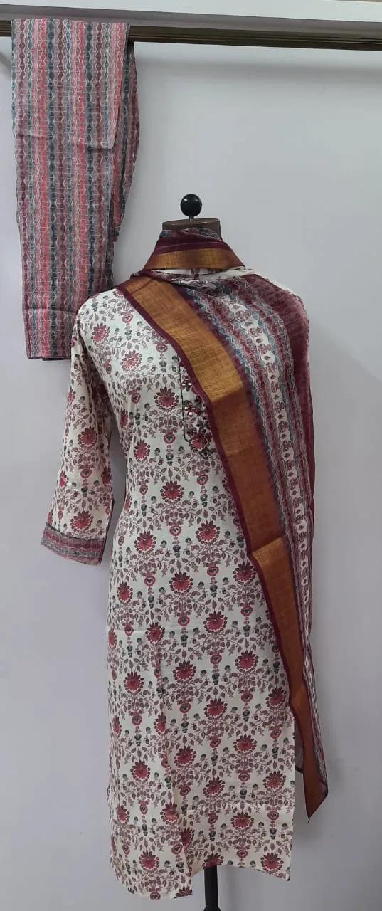 Beautiful Kurti Set With Dupatta