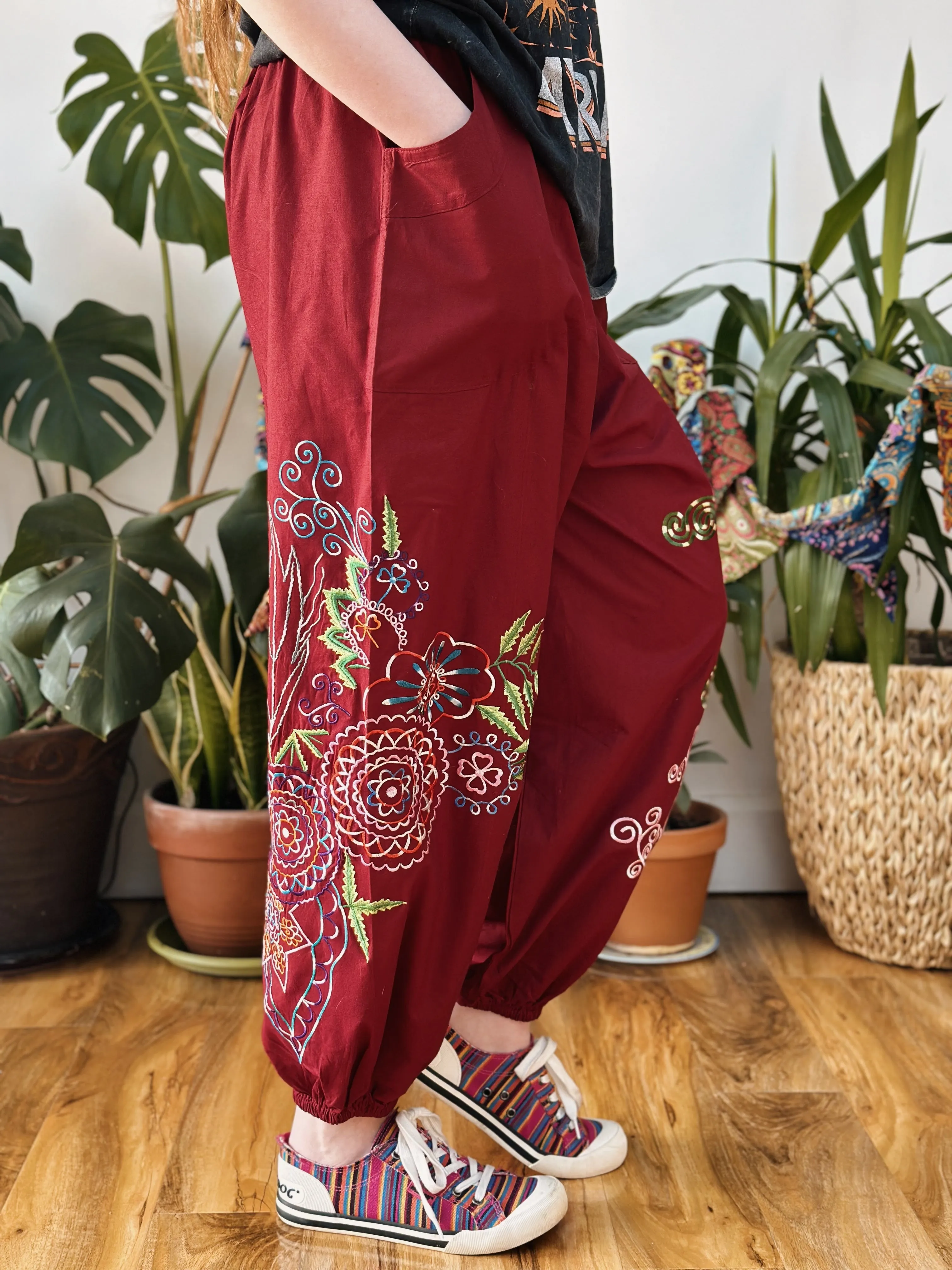 BLOOMING GORGEOUS CLARET HAREM TROUSERS M/L