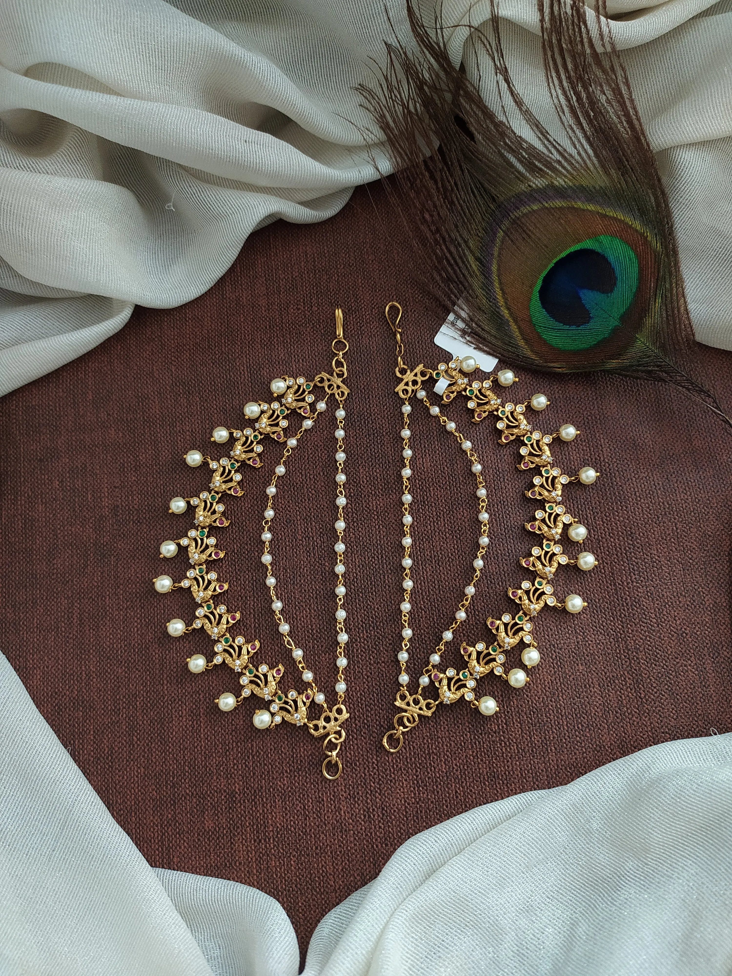 Elegantly Crafted Antique Maatil with Pearls and Stone Embellishments