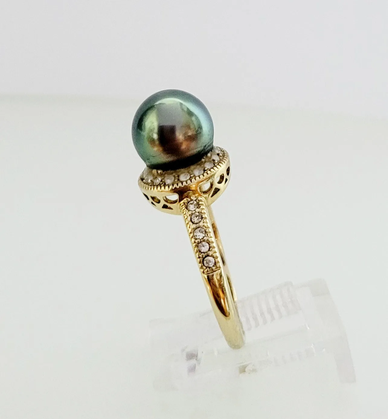 Fetia - Genuine & Gorgeous Tahitian Pearl Ring