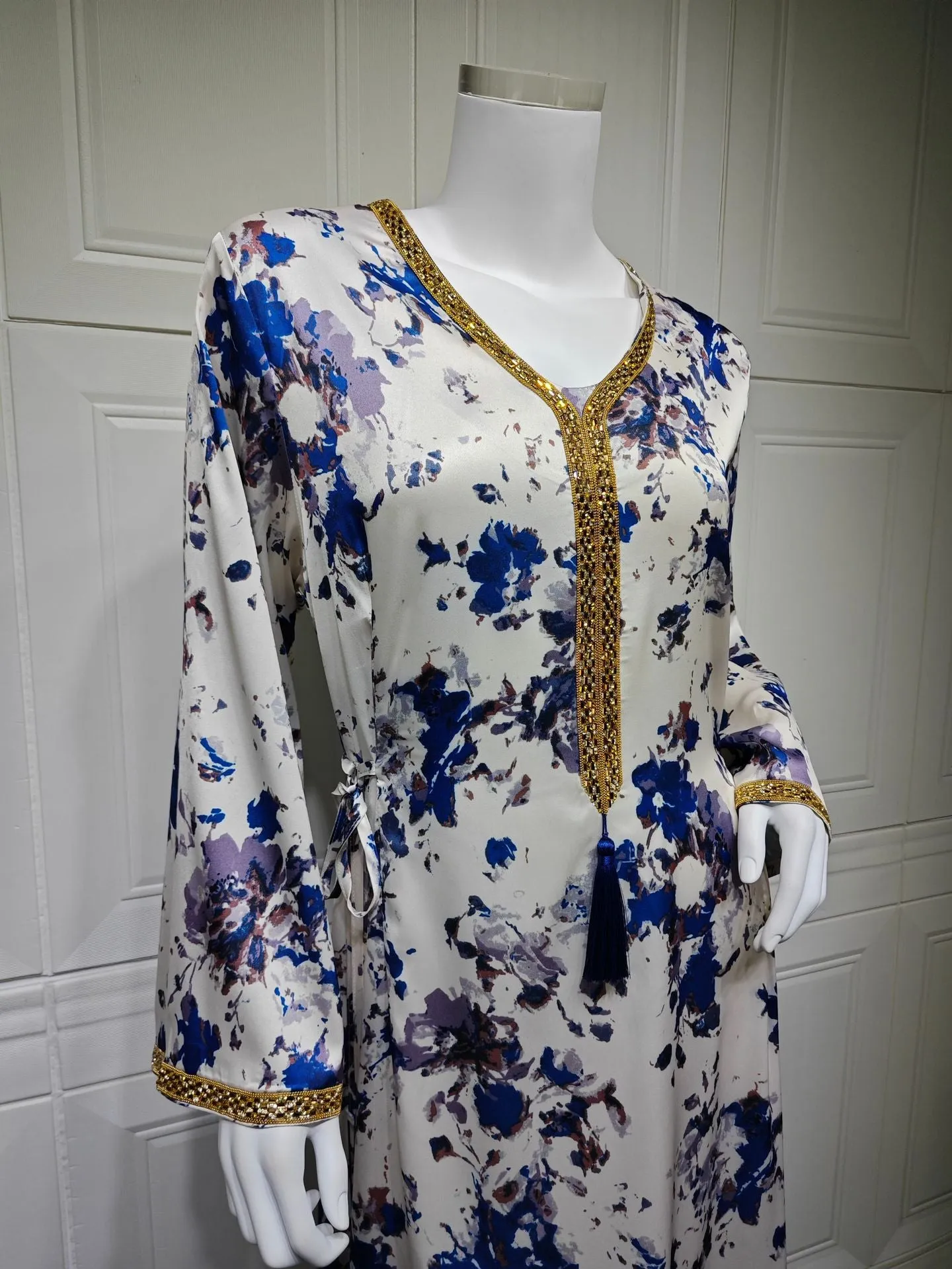 Gorgeous Floral Abaya Dress Up