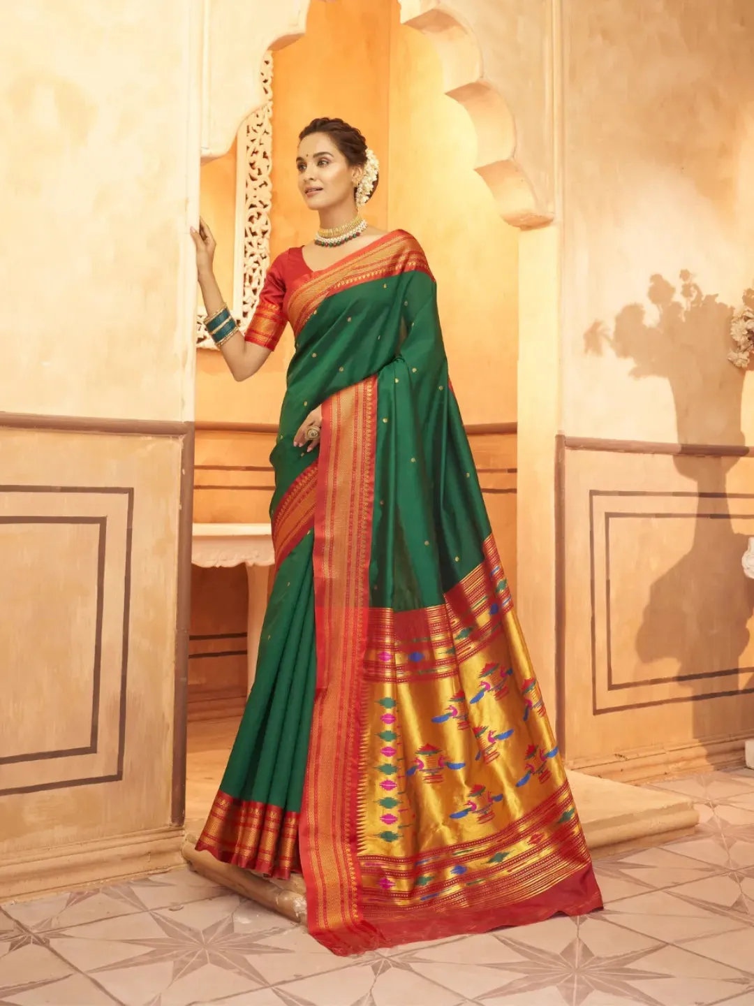 Gorgeous Green Pure Aniruddh Silk Pathani Saree