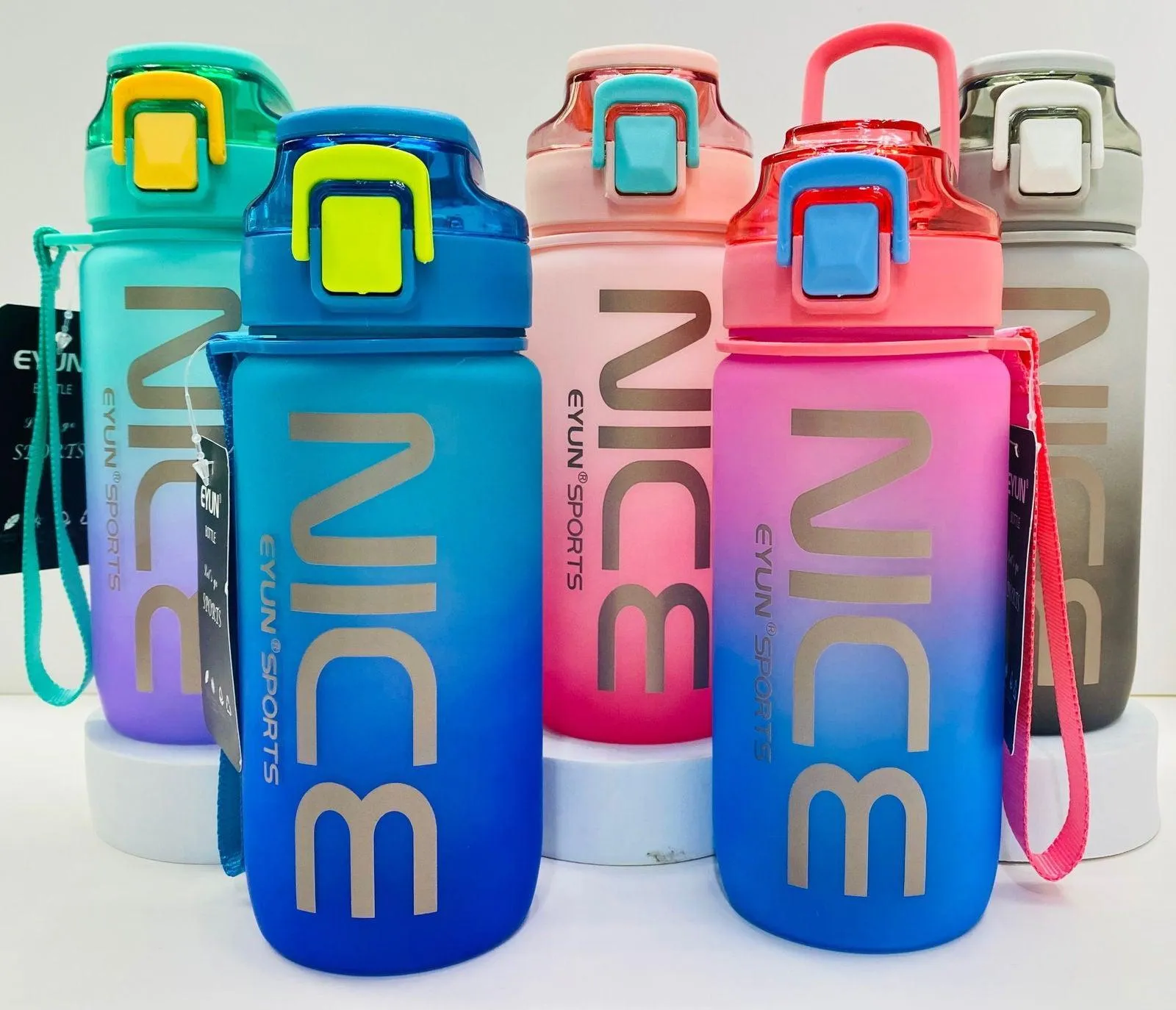 Nice Outdoor Sports Bottle for Office & Gym (550 ML)