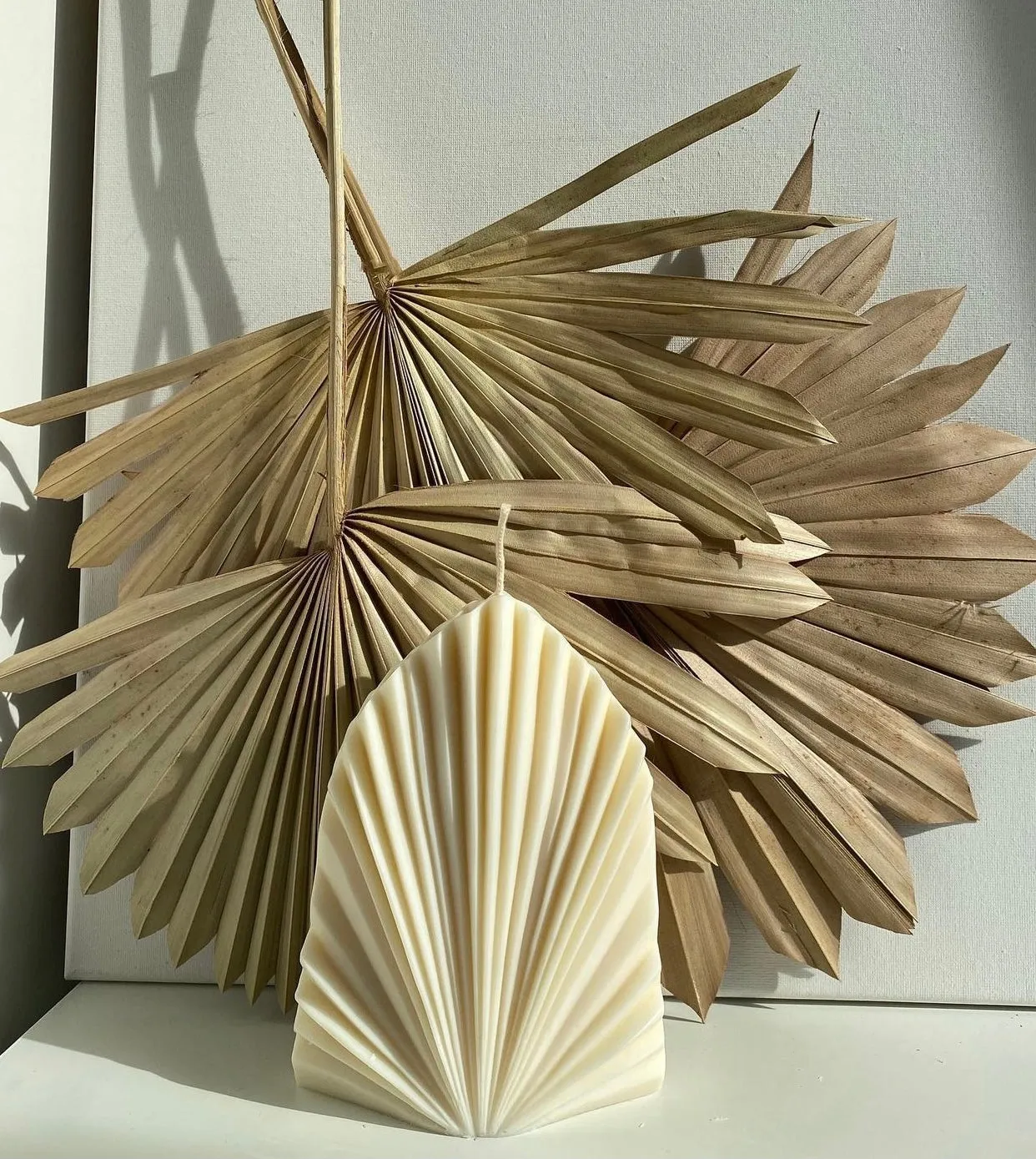 Palm Spear Candle, palm leaf, candle, eco-friendly, sustainable, natural, decor, tropical, handmade, organic, green, relaxation, ambiance, home decor