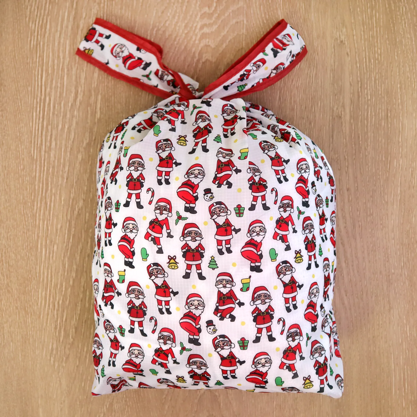 WHOLESALE "Sassy Santa" Reusable Nylon Bags - 10 Pieces